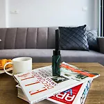 Phaedrus Living - Seaside Executive Flat Harbour 201 Appartement