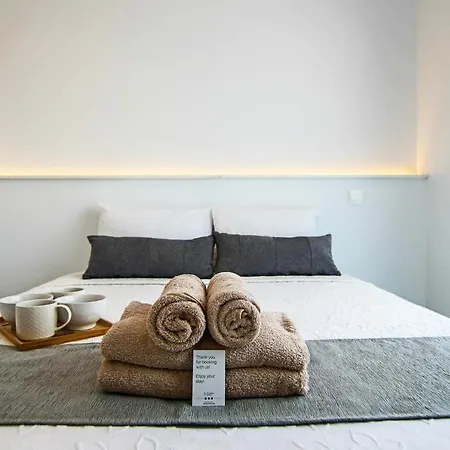 Phaedrus Living - Seaside Executive Flat Harbour 201 * Paphos