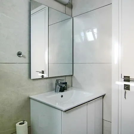 Phaedrus Living - Seaside Executive Flat Harbour 201 Lejlighed *