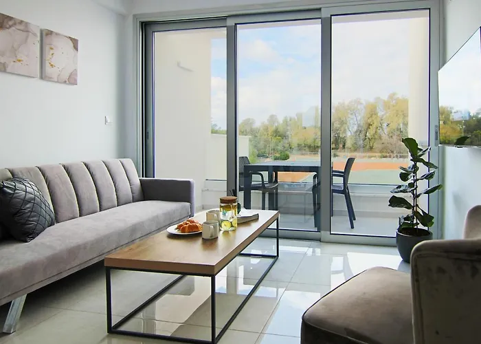 Phaedrus Living - Seaside Executive Flat Harbour 201 * Paphos